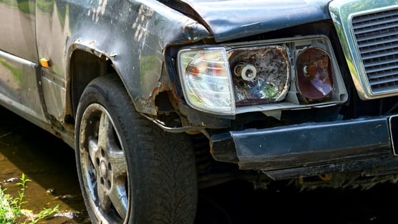 Une voiture en fin de vie, c'est une voiture qui aura quand même une autre vie. Et ne la cédez pas à n'importe qui !