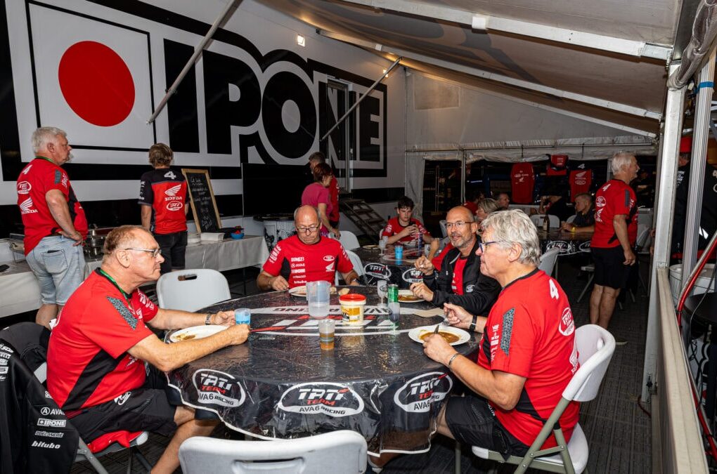 La cuisine de l’hospitalité du Tati Team lors du Bol d’Or.