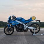 La Yamaha XSR900 GP 2027 adopte le bleu Sonauto