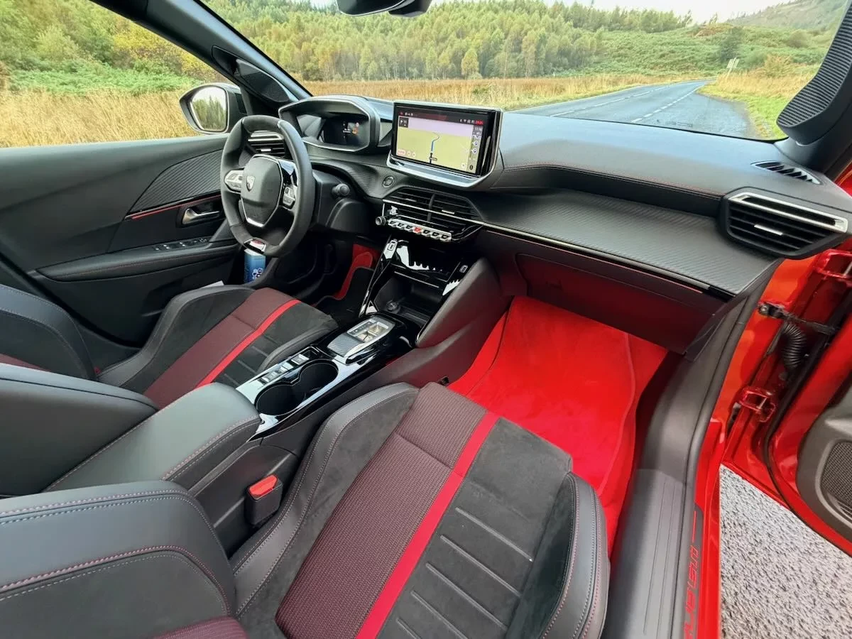 L’ambiance GTI est bien présente