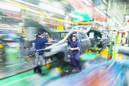 Un véhicule Toyota illustrant les enjeux des règles européennes sur le CO₂ et le contenu local.