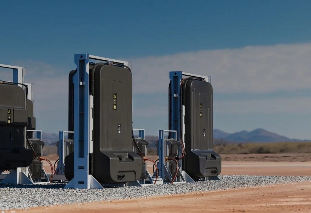 Packs de batteries Rivian destinés à une seconde vie dans le stockage stationnaire ou au recyclage.