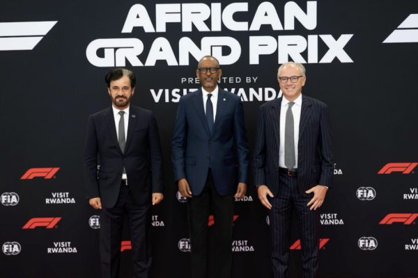 Une monoplace de Formule 1 sur un circuit, en illustration du projet de Grand Prix au Rwanda.