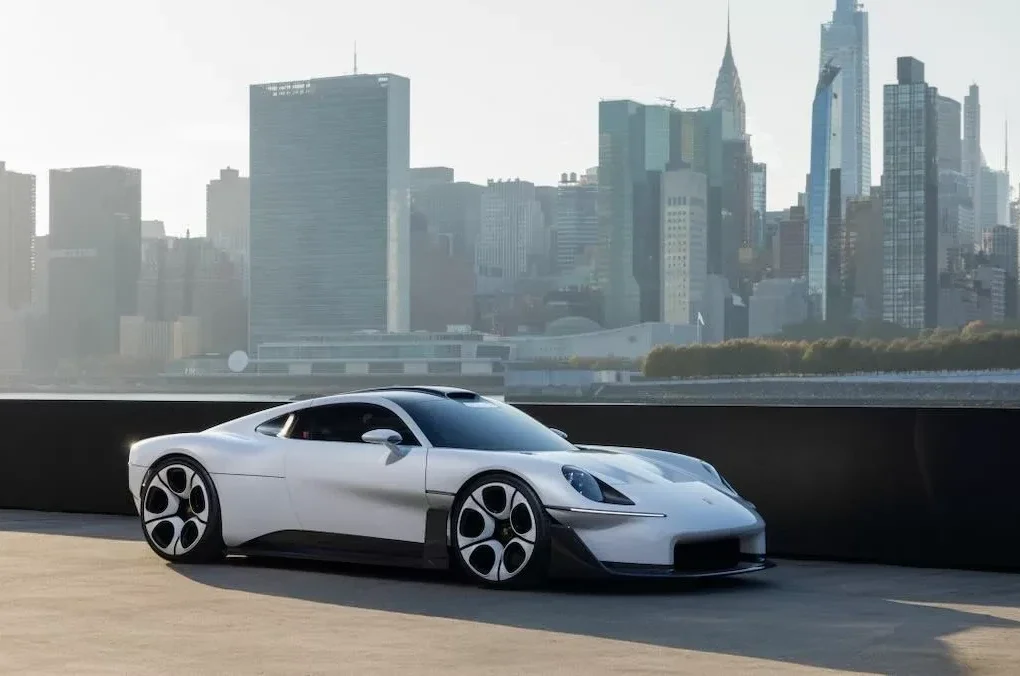 Le concept Porsche Mission S aux lignes inspirées des sportives historiques de la marque.