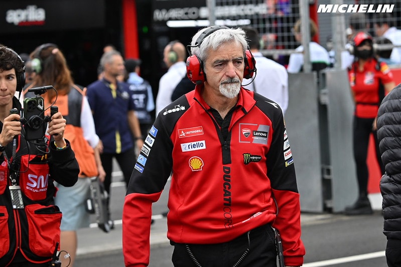 Marc Marquez au guidon de sa Ducati en MotoGP.