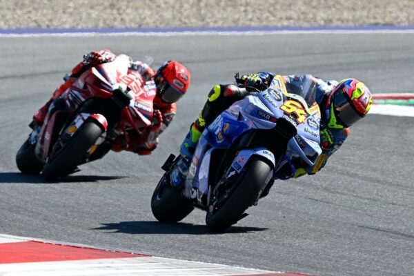 Michele Masini, directeur sportif de Gresini Racing dans le paddock MotoGP.