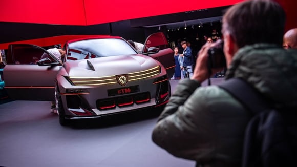 Le stand Peugeot au Mondial de l’Auto 2026.