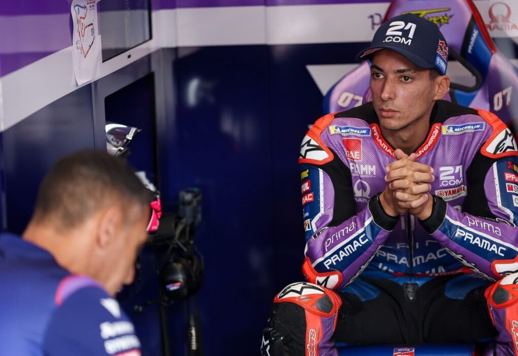 Toprak Razgatlioglu au guidon de sa MotoGP Pramac.