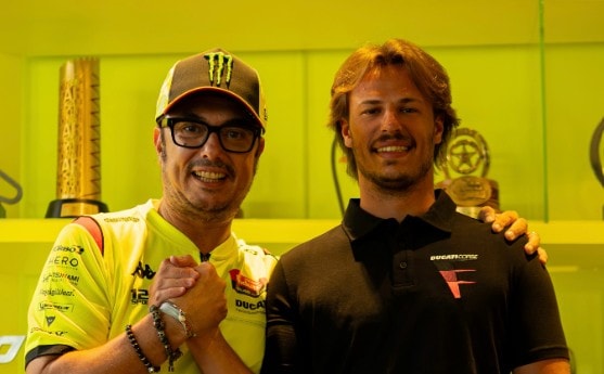 Nicolò Bulega, champion du monde Superbike avec Ducati et futur pilote VR46 en MotoGP.