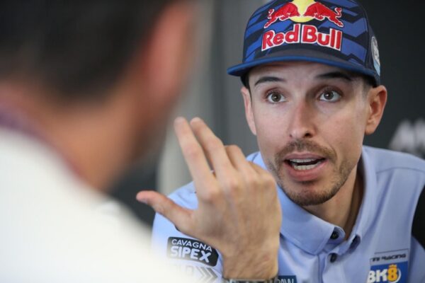 Jorge Martín, pilote Aprilia en MotoGP, évoque la tenue du Grand Prix du Qatar.