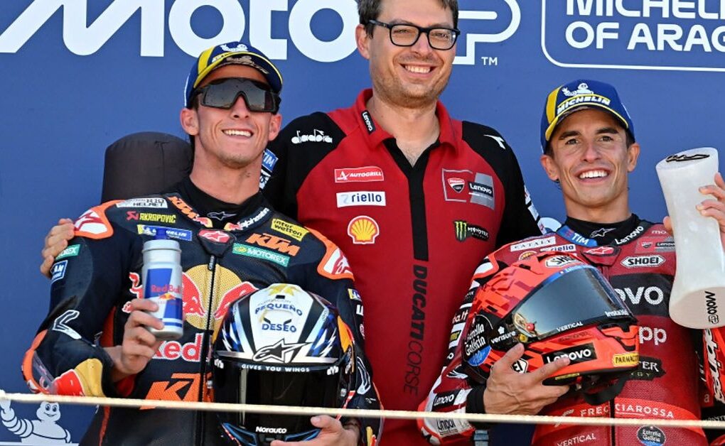 Pedro Acosta au guidon de sa KTM en MotoGP.