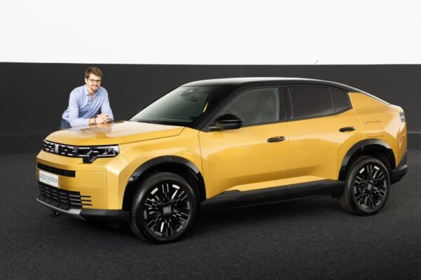 Les Fiat Grizzly et Grizzly Fastback présentés au Mondial de Paris.