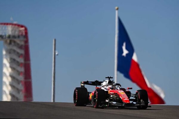 La Ferrari de Charles Leclerc sur le circuit des Amériques à Austin.