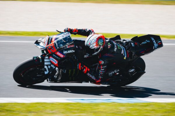 Marco Bezzecchi au guidon de son Aprilia lors du GP d’Australie.