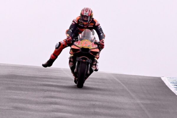 Maverick Viñales au guidon de sa KTM Tech3 lors du Grand Prix d’Australie à Phillip Island.