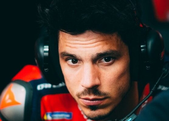 Joan Mir au guidon de sa Honda RC213V en MotoGP.