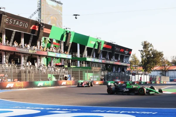 Le circuit Autódromo Hermanos Rodríguez à Mexico, cadre du Grand Prix du Mexique de Formule 1.