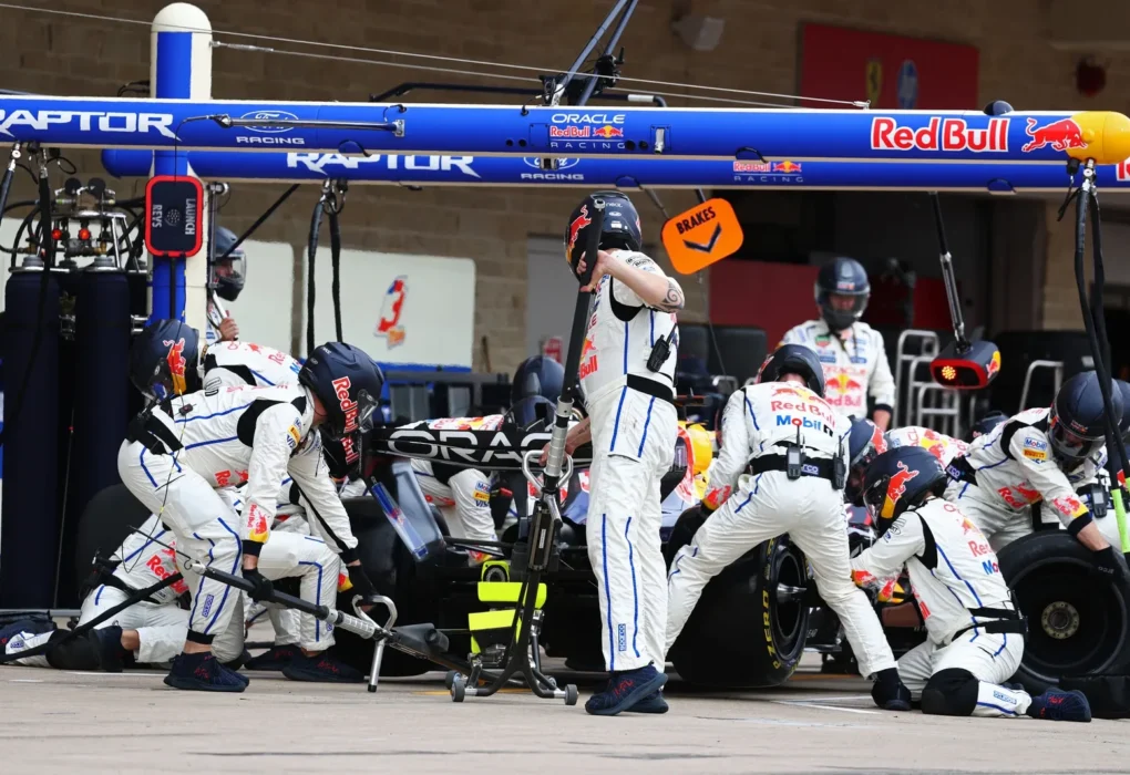 La monoplace Red Bull de Max Verstappen sur le circuit d'Austin lors du GP des États-Unis.