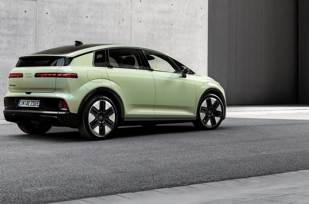 Une voiture Audi électrique illustrant le projet de motorisation à prolongateur d’autonomie.