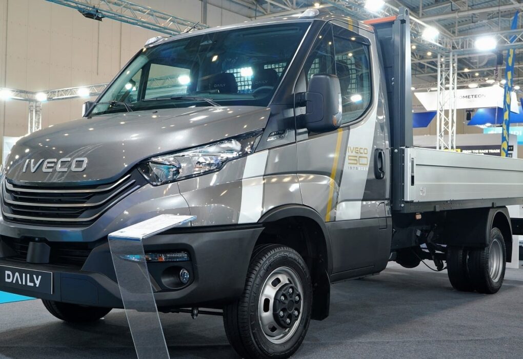 Un poids lourd Iveco illustrant le projet de rachat du constructeur italien par Tata Motors.