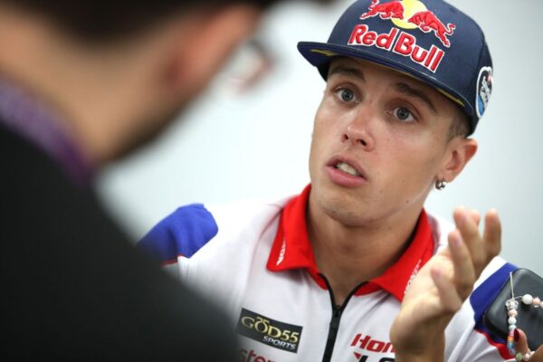 Diogo Moreira avec les couleurs de LCR Honda en MotoGP.