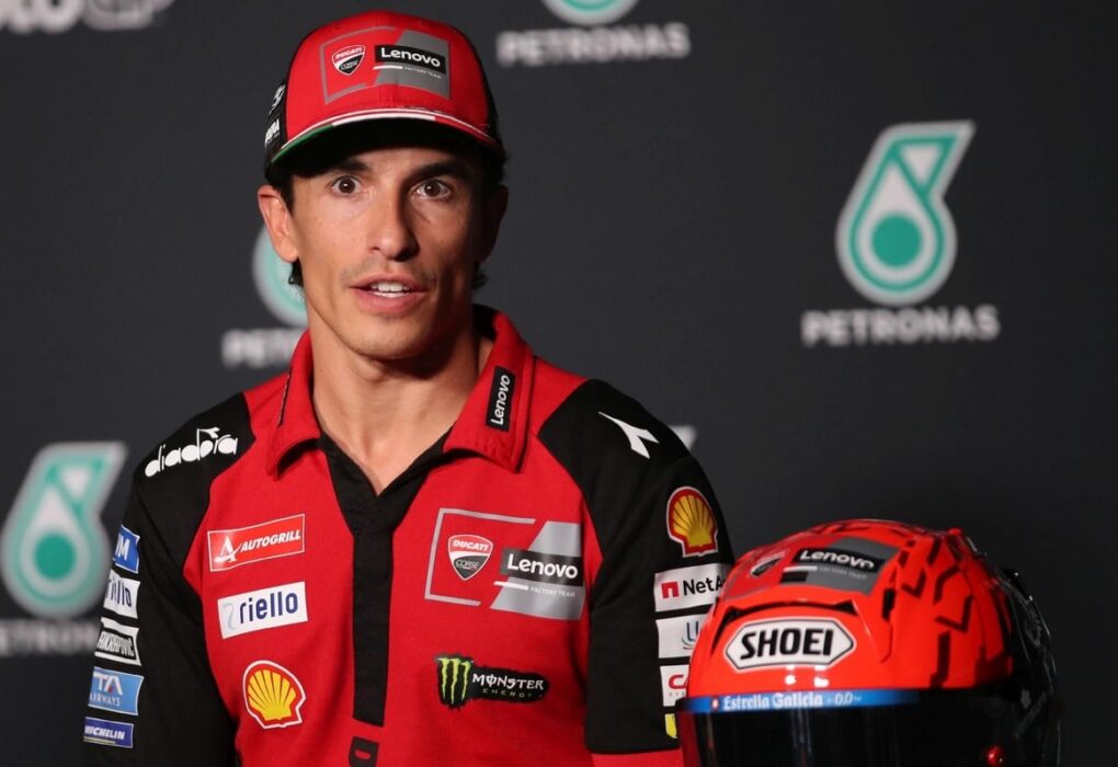 Marc Márquez et Jorge Martín en piste en MotoGP.