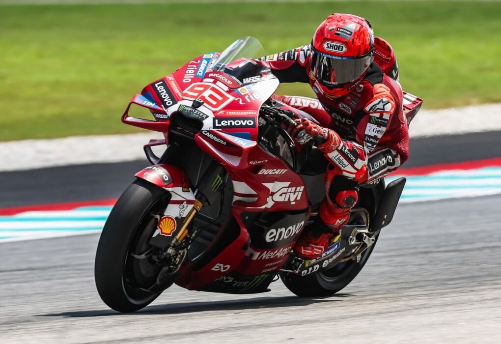 Marc Márquez au guidon de sa Ducati sur le circuit de Sepang.