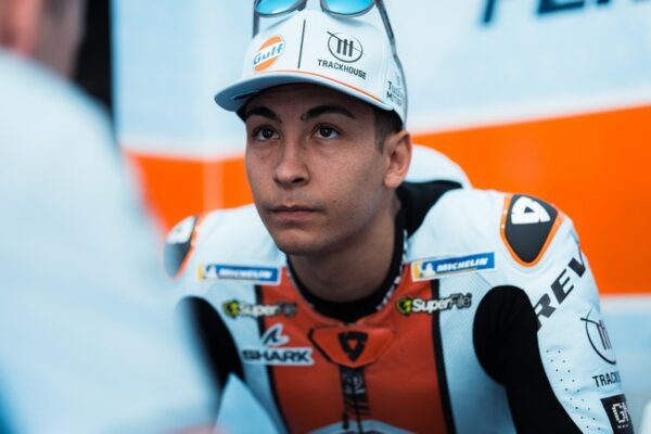 Raúl Fernández au guidon de sa moto lors du Grand Prix de Malaisie.
