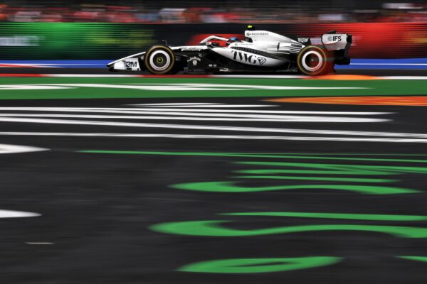 Colton Herta lors des essais libres du Grand Prix de Mexico.