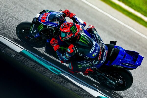 Fabio Quartararo au guidon de sa Yamaha sur le circuit de Sepang.